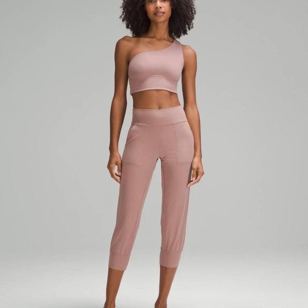 BMWT cropped Align Joggers